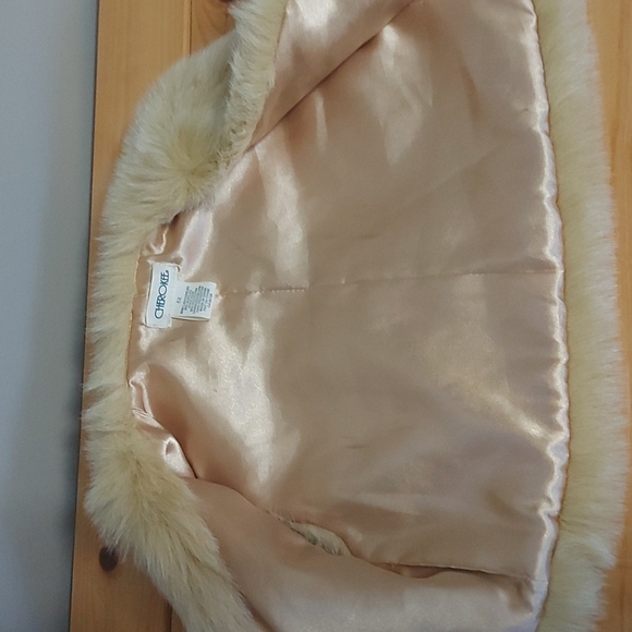 Cherokee faux fur vest sz 6x - Picture 4 of 9